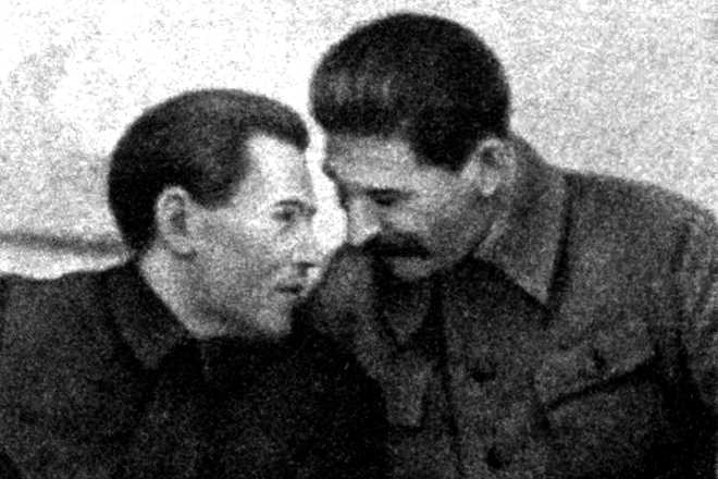 Николай Ежов и Иосиф Сталин Николай Ежов и Иосиф Сталин